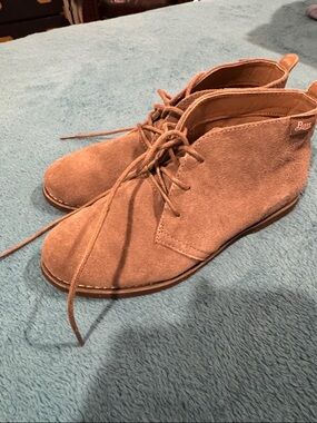 Bass Suede Chukka Boots - Tan Brown